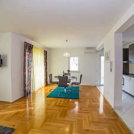 Apartment Ivan *