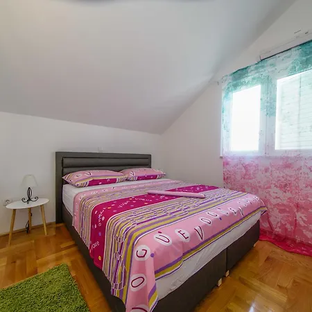 Ivan Apartment Makarska