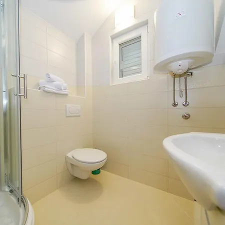 Apartment Ivan Makarska
