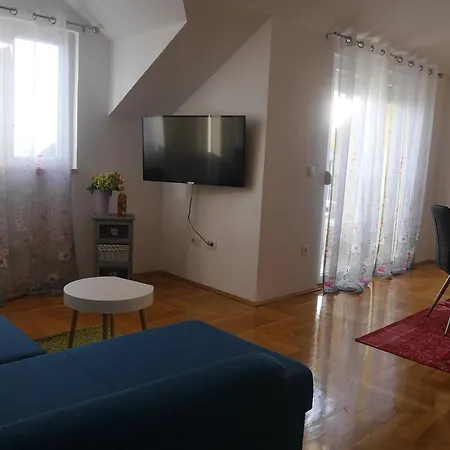 Apartment Ivan Makarska