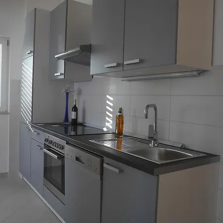 Apartment Ivan Makarska