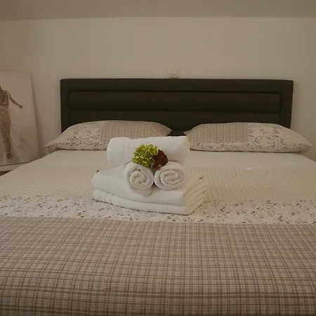 Ivan Apartment *